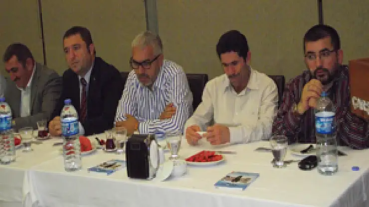 AK Parti İftarda buluştu