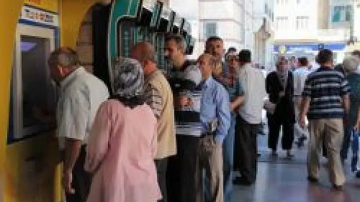 Emekliye Çifte Bayram