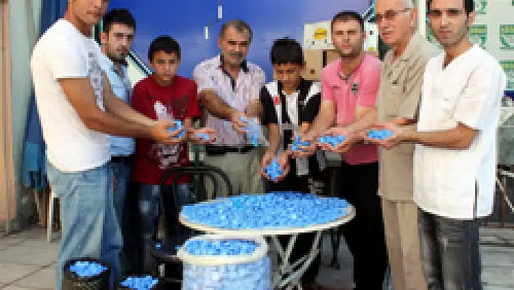 Ak Parti'lilerden Engellilere Kapak Desteği