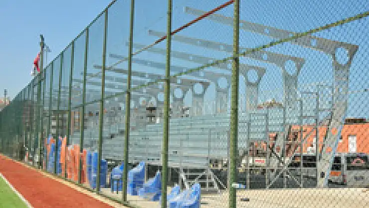 Atakum Stadı'nın Tribünleri Yapılıyor