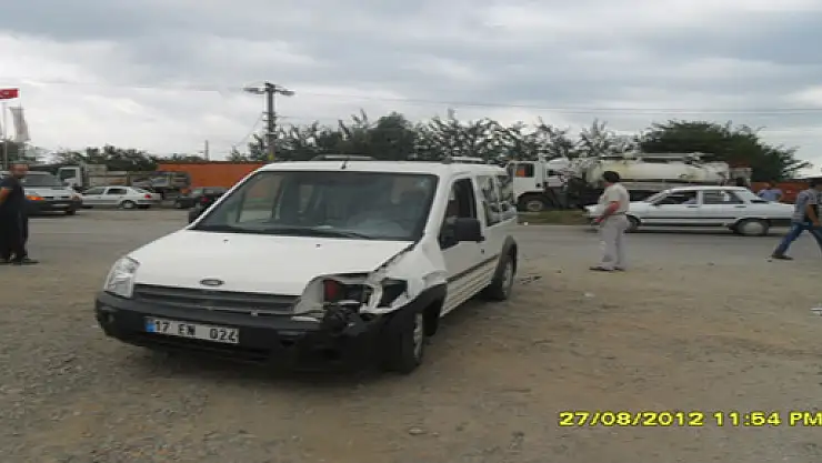 Ayvacık yolunda kaza:2 Yaralı