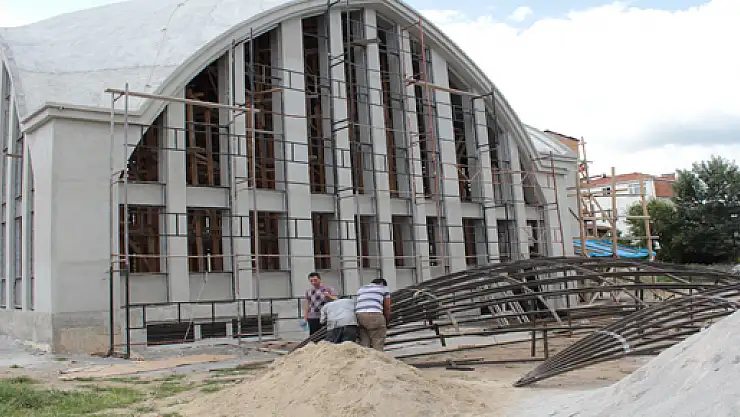 Tanrıverdi Camii büyüleyecek  