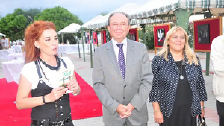 12 Eylül'ü Resmetti