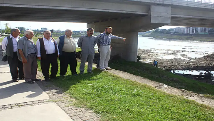 Esnafın kokuya tahammülü kalmadı