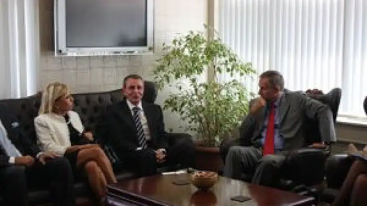 Murzioğlu CarrefourSa'dan söz aldı