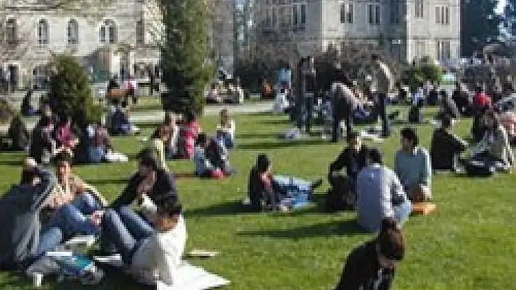 Üniversite öğrencilerine askerlik şoku