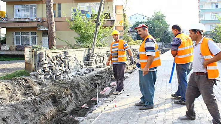 Çarşamba delik deşik!