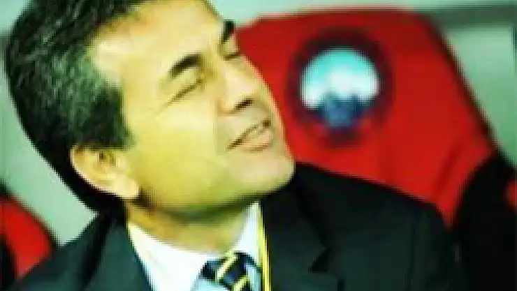 Aykut Kocaman'ın şeytan üçgeni!