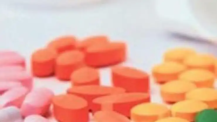  8 milyon kişiye ilaç dersi  