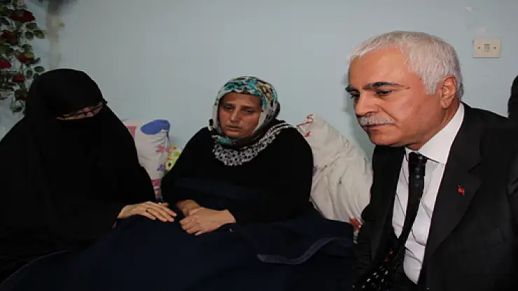 Koray Aydın'dan Şehit Evine ziyaret