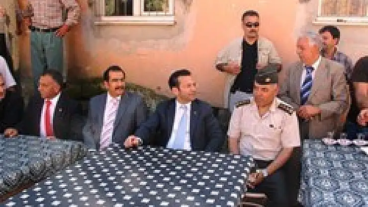 Vali Aksoy, Selden Zarar Gören Köyleri Ziyaret Etti 