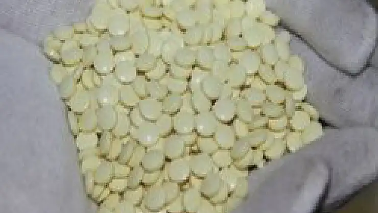 Çantalardan esrar çıktı