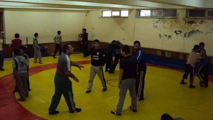 Yeni Mustafa Dağıstanlılar yetişiyor