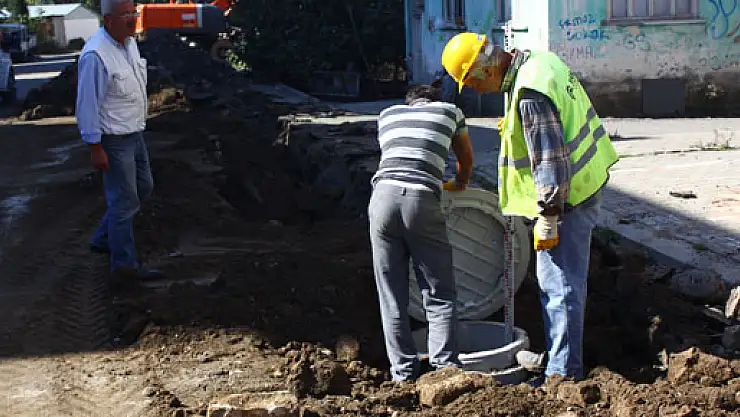 Belediye çalışmaya devam ediyor