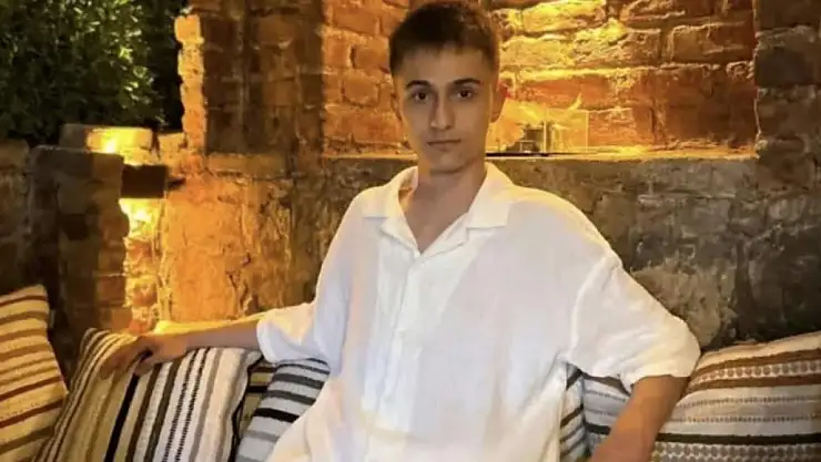 19 yaşındaki genç toprağa verildi