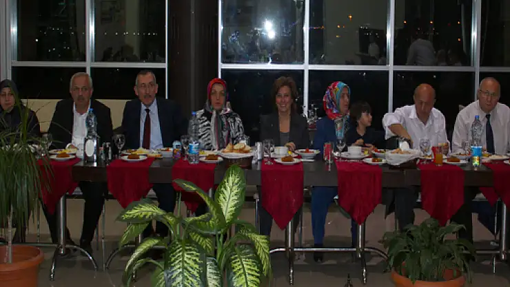 Emekli olacak Ziraat Bankası çalışanlarına Göl'de yemek