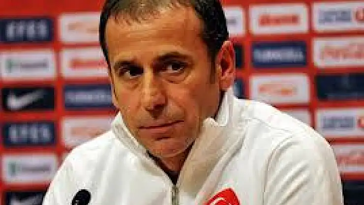 G.Saraylı futbolcuları oynatacak mı?