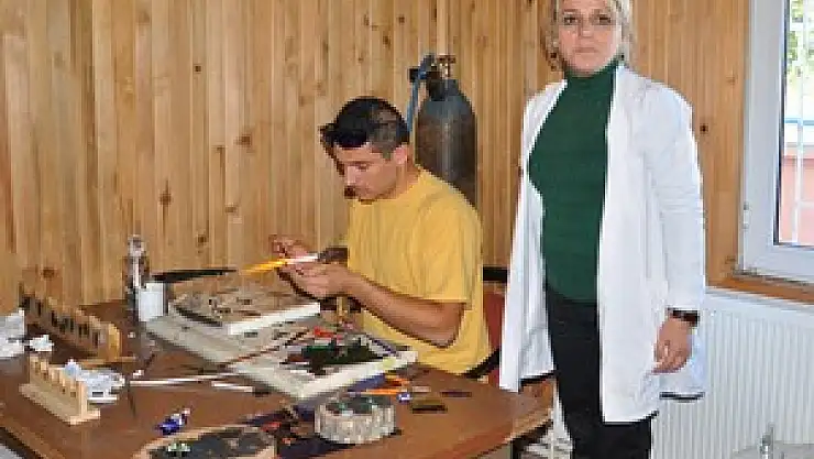 Atık Camlardan Sanat Eserleri