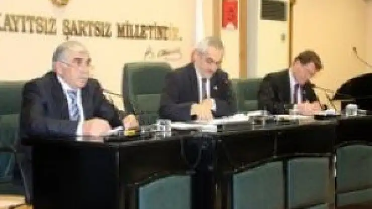 Karakurt: 'Gözaltında meclis üyesi yok'