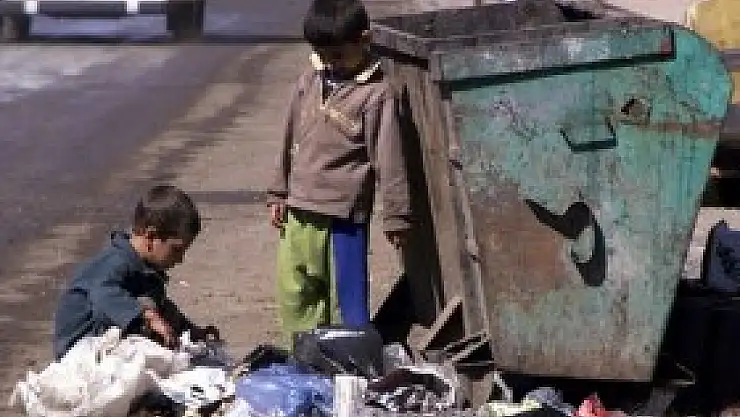 Yeni Anayasa İle Yoksullara Maaş Geliyor