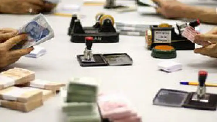 Beyaz Yakalıya %35 Vergi