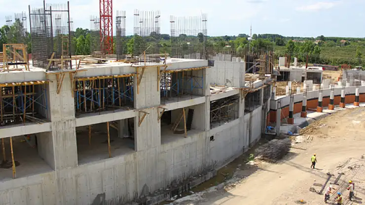 Sahi! bir devlet hastanesi inşatı vardı