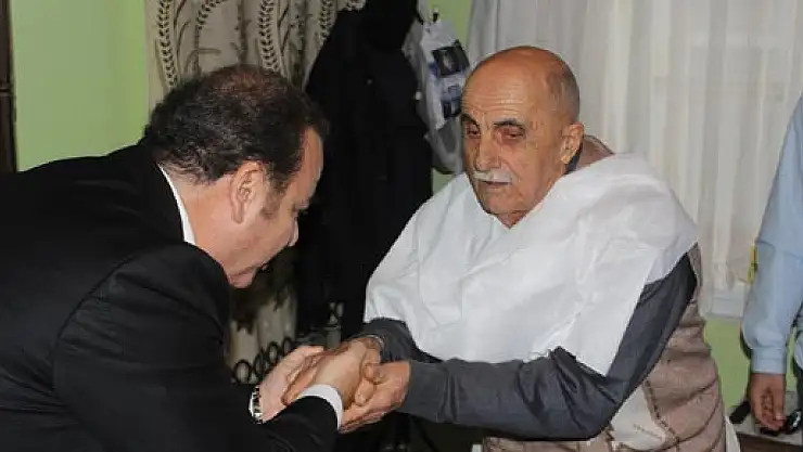 Kaymakam Yıldız, Öpülesi Elleri Ziyaret Etti  
