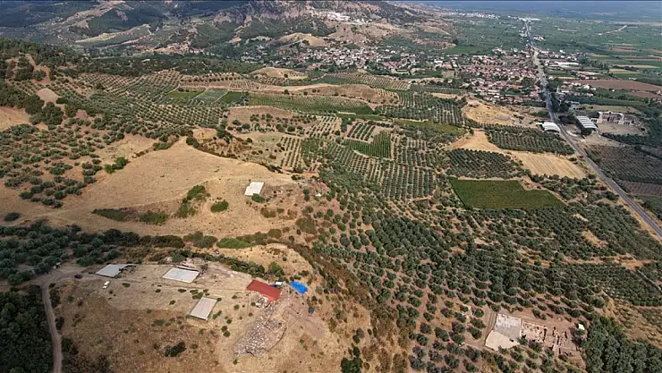 2 bin 800 yıllık Lidya Sarayı'nın kalıntılarına ulaşıldı