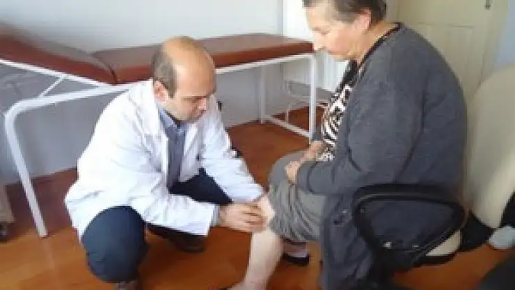 Huzurevindeki yaşlılar muayeneden geçirildi