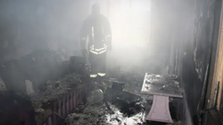 Yangında 9 Kişi Hastanelik Oldu