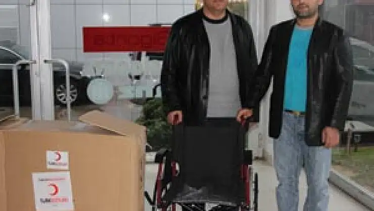 KIZILAY'DAN 5 ENGELLİYE TEKERLEKLİ SANDALYE  