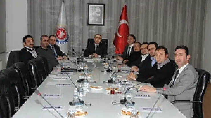 GENÇ GİRİŞİMCİLER YOL HARİTASINI BELİRLİYOR