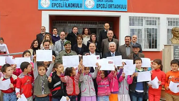 ÇARŞAMBA'DA 27 BİN ÖĞRENCİ KARNE ALDI