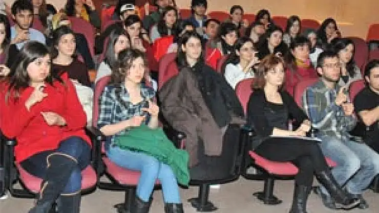 OMÜ'lü Hekim Adayları İşitme Engelli Hastalar İçin İşaret Dili Öğrenecekler