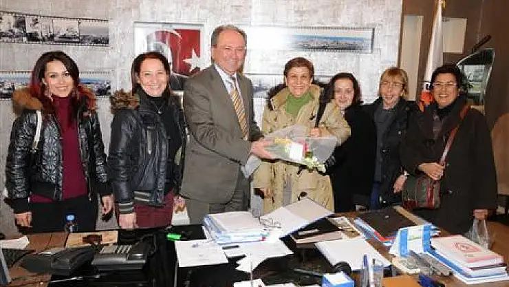 CHP'li kadınlardan Burma'ya teşekkür