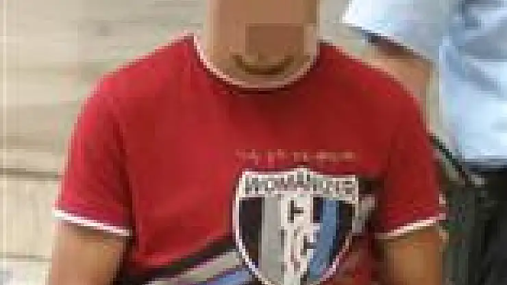 2 kişiyi bıçaklayan gence 4 yıl 2ay 18 gün hapis