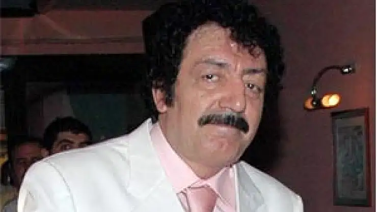 SANATÇI MÜSLÜM GÜRSES HAYATINI KAYBETTİ