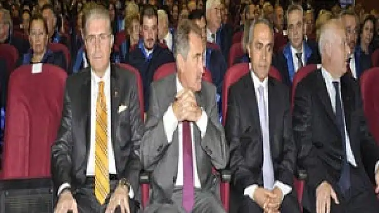 BAKAN GÜNAY: 'TURİZMDE HEDEFİMİZ DÜNYADA İLK 5'E GİRMEK'