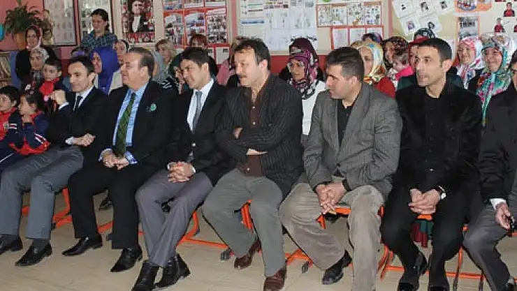 Köylü kadınlar, kadınlar gününü kutladı