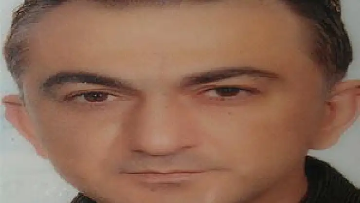 OTOMOBİL KÖPRÜNÜN DUVARINA ÇARPTI: 1 ÖLÜ