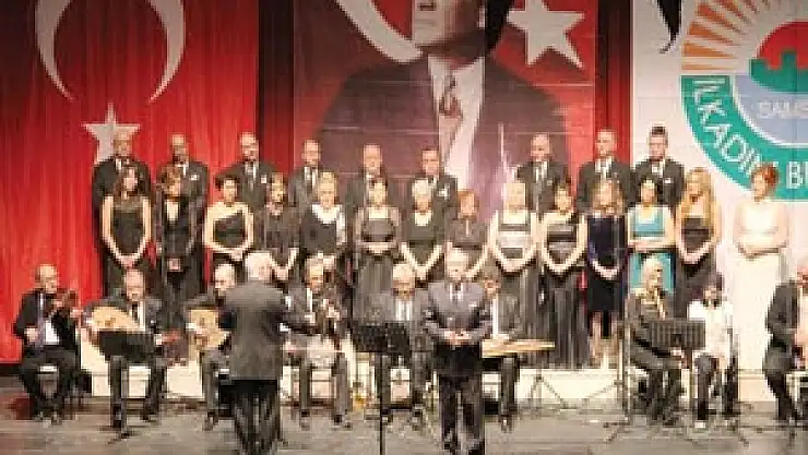 AKM'DE SANAT MÜZİĞİ RÜZGARI