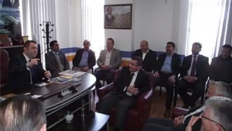 Ahmet Yılmaz, 'AB projeleri için siyasi partiler çok önemli'