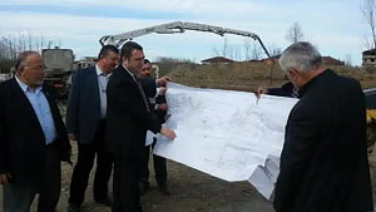 4. ANADOLU LİSESİ İNŞAATINA AK PARTİ'DEN ZİYARET