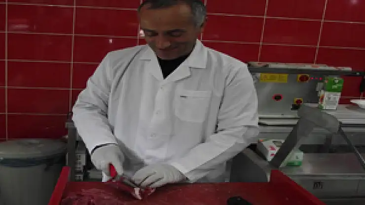 'Güven Kasap Şarküteri' Hizmete Açıldı