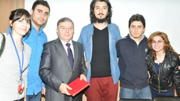 'Yaşlıların Hukuksal Hakları' Konferansı