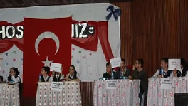 Ortaokullar arası bilgi yarışması başladı