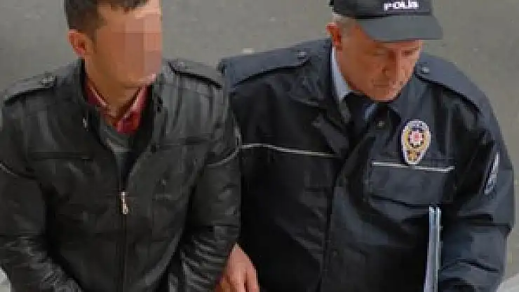  Facebook Arkadaşına Tecavüze Gözaltı