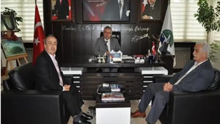 Belur, Öğretmenleriyle buluştu