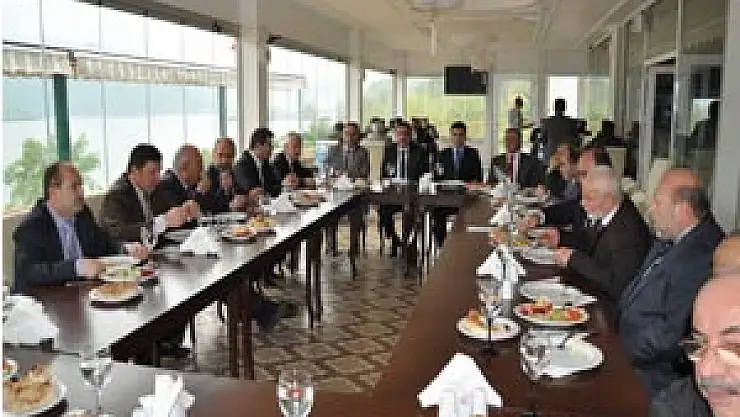  Müftü Öztürk, AYVACIK'ta…