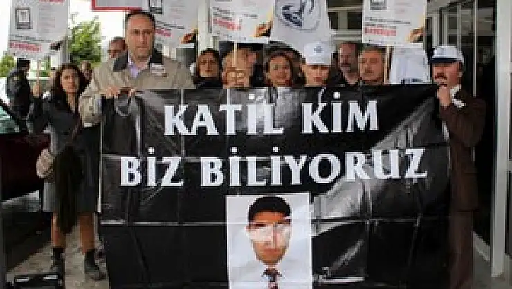 Ses Üyesi Doktorlar Grevde